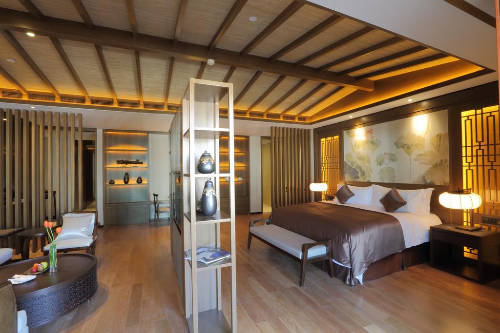 S&N Zhejiang Linhai International Hotel Phòng bức ảnh